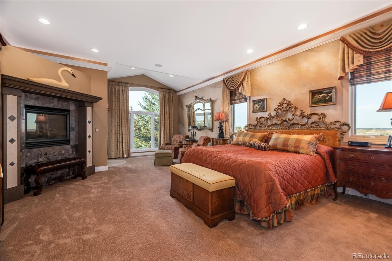 5495 Eldridge Street