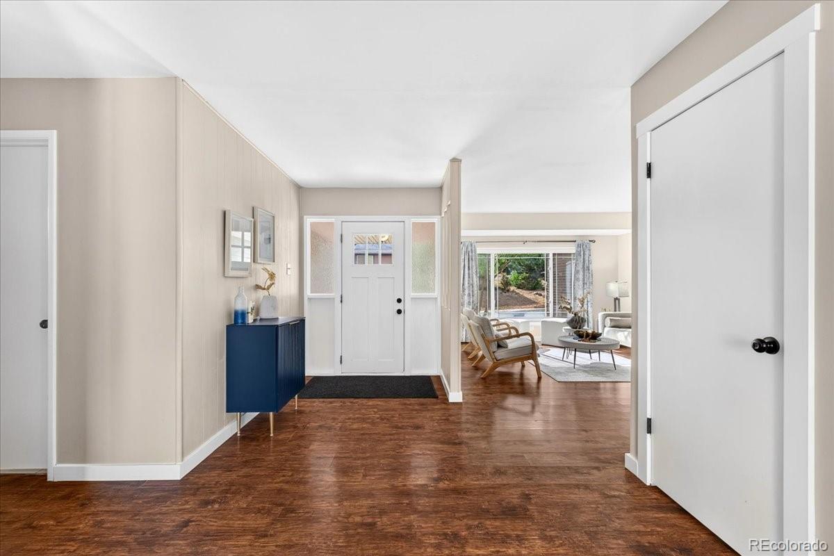 1868 S Alkire Court