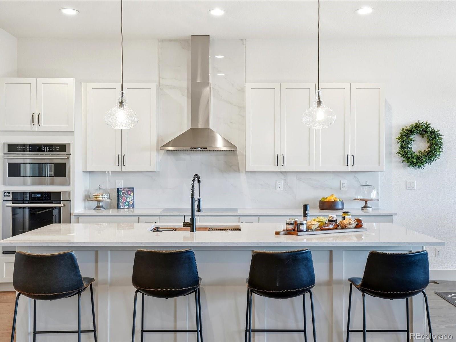 2733 Pemberly Avenue