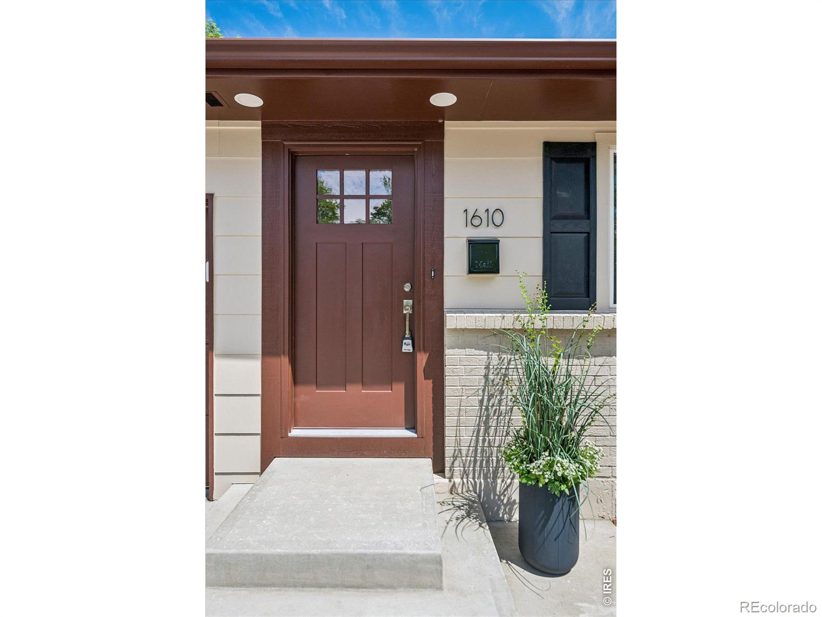 1610 Longs Peak Drive
