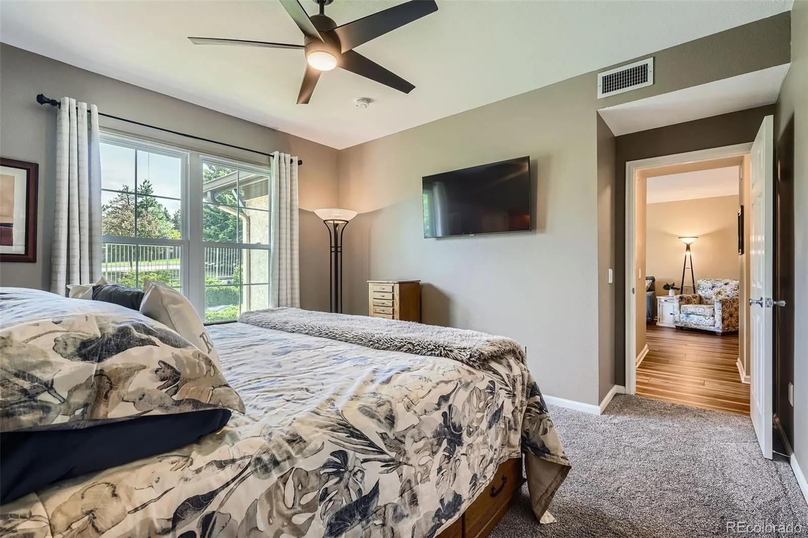 Littleton, Colorado 80127, United States, 2 Bedrooms Bedrooms, ,2 BathroomsBathrooms,Residential,Active,149824