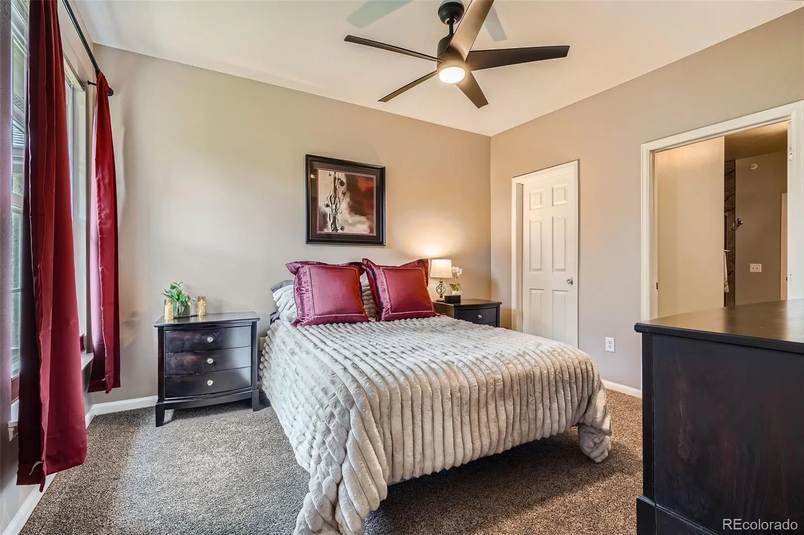 Littleton, Colorado 80127, United States, 2 Bedrooms Bedrooms, ,2 BathroomsBathrooms,Residential,Active,149824