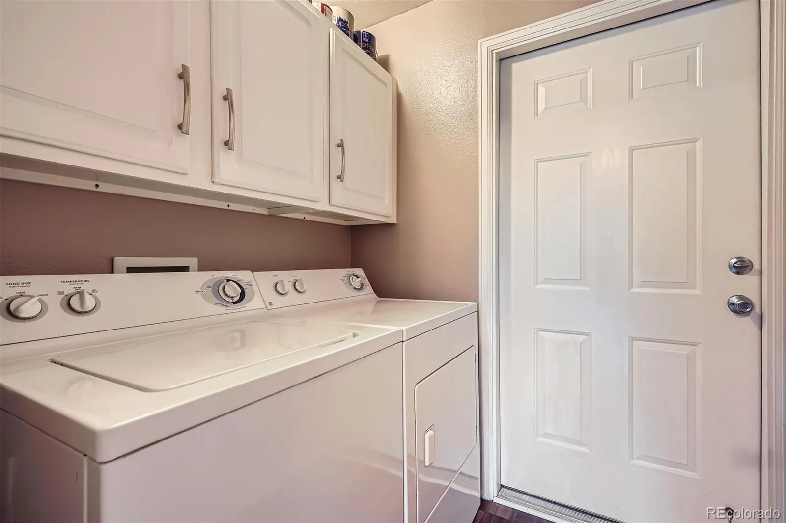 Littleton, Colorado 80127, United States, 2 Bedrooms Bedrooms, ,2 BathroomsBathrooms,Residential,Active,149824