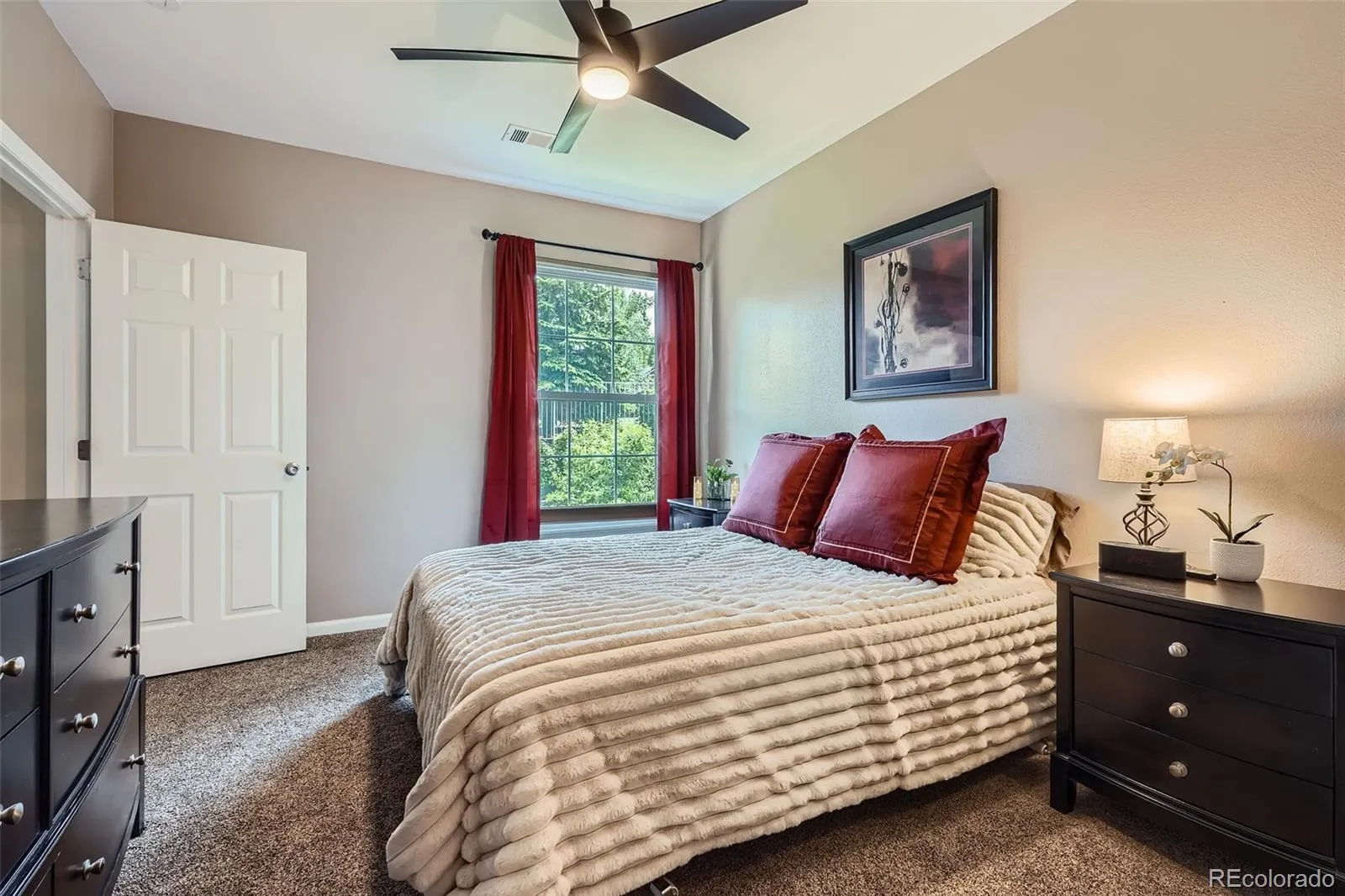 Littleton, Colorado 80127, United States, 2 Bedrooms Bedrooms, ,2 BathroomsBathrooms,Residential,Active,149824