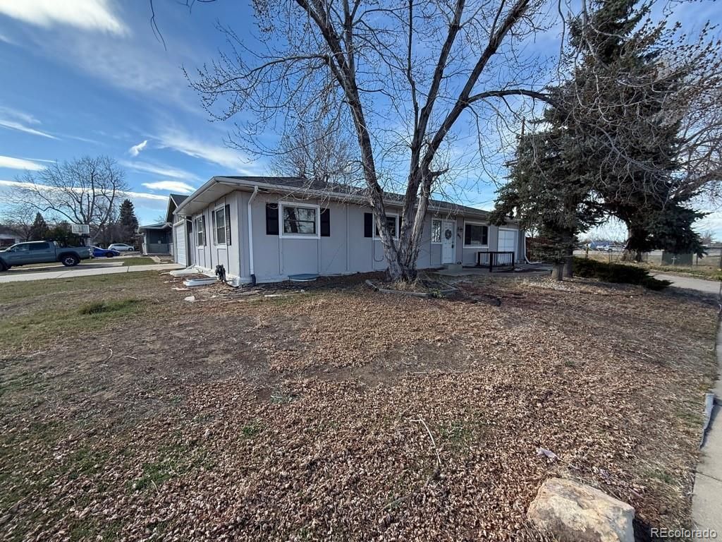 Photo of 895 S Garrison Street, Lakewood, CO 80226 (MLS # 1693107)