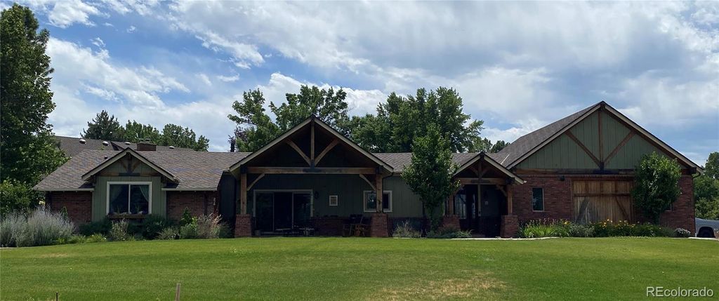 Photo of 8830 W Bear Creek Drive, Lakewood, CO 80227 (MLS # 3841574)