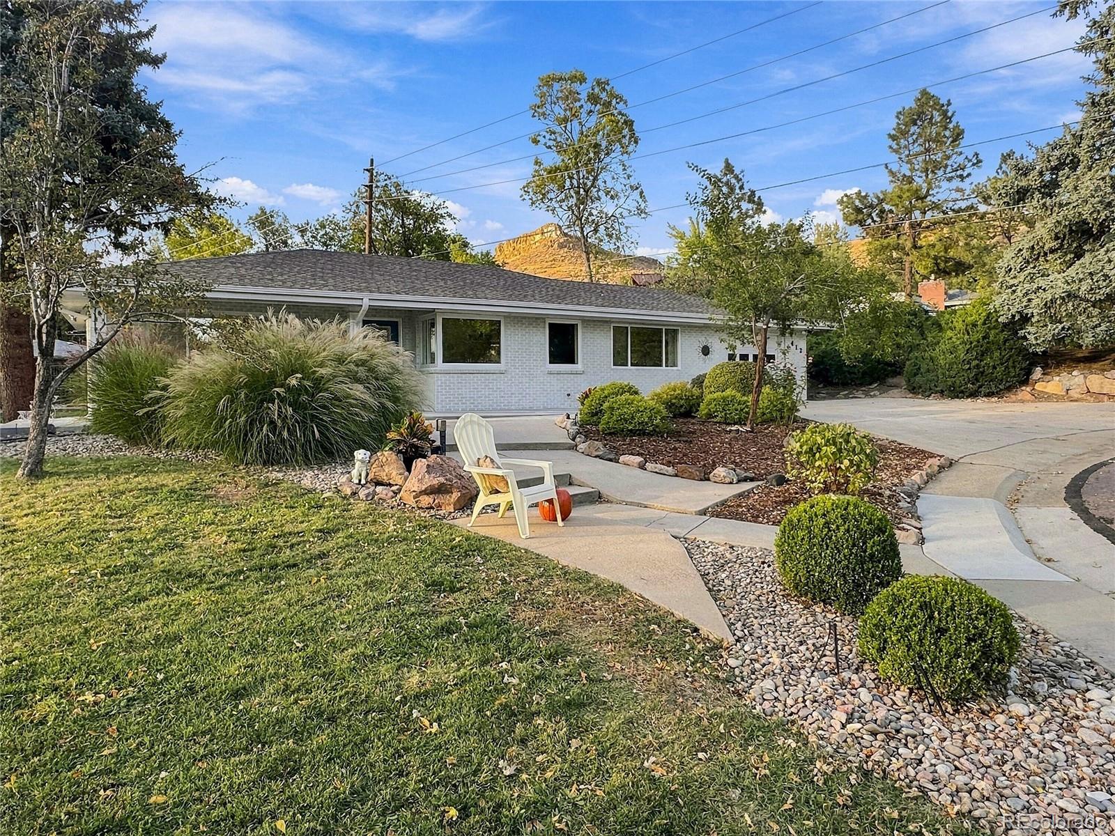 412 Grand Court