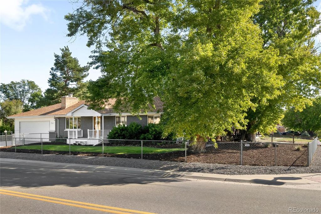 Photo of 10 Teller Street, Lakewood, CO 80226 (MLS # 8426397)