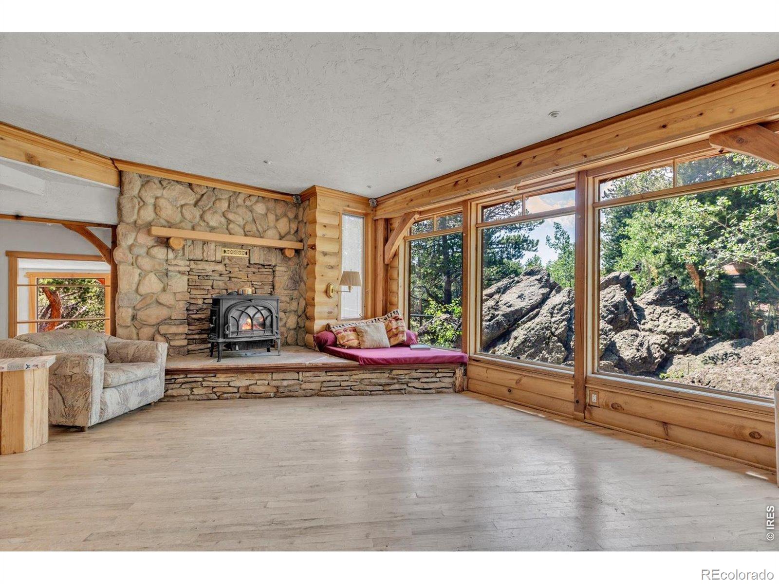 909 County Road 120J