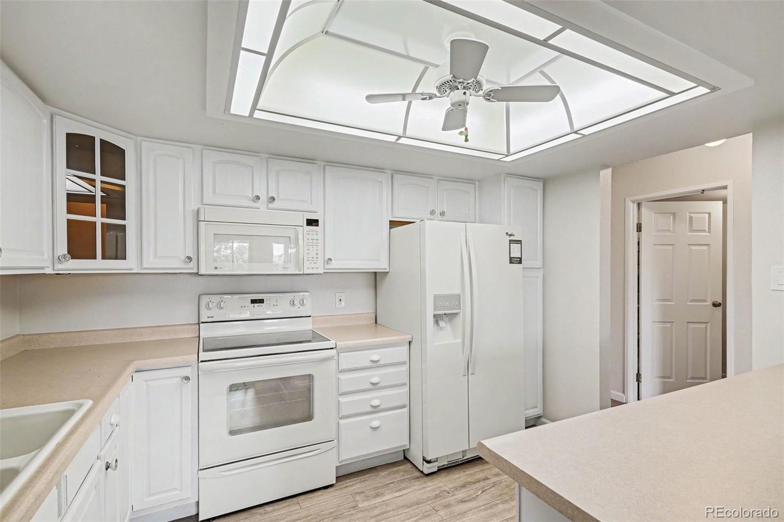 13901 E Marina Drive 211