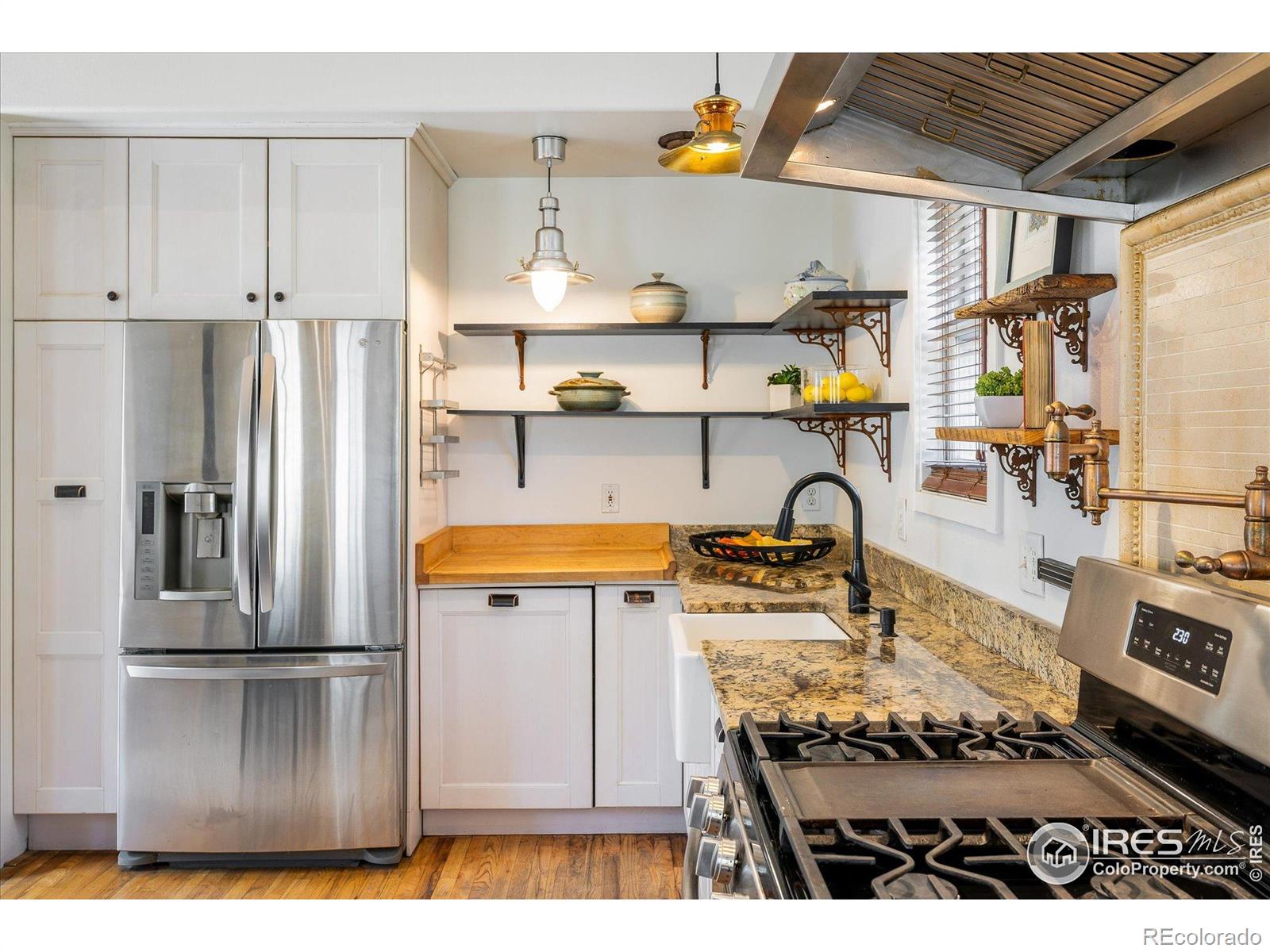 855 Main Street, Boulder, CO, 80302 4 855 Main Street