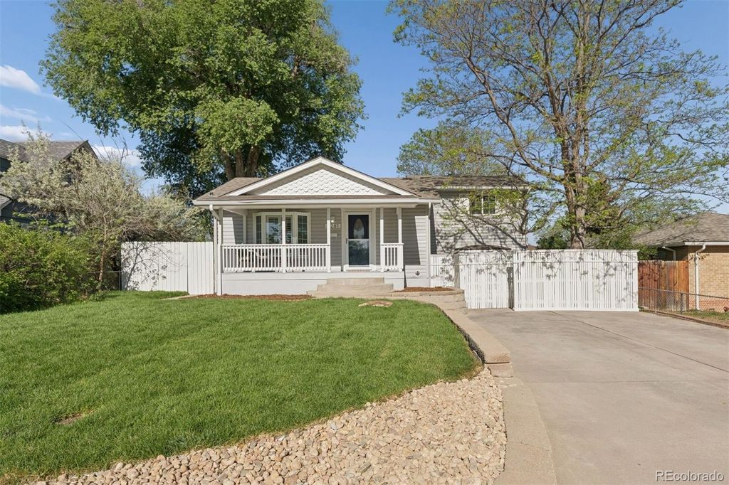 Photo of 3281 Depew Street, Wheat Ridge, CO 80212 (MLS # 4977911)