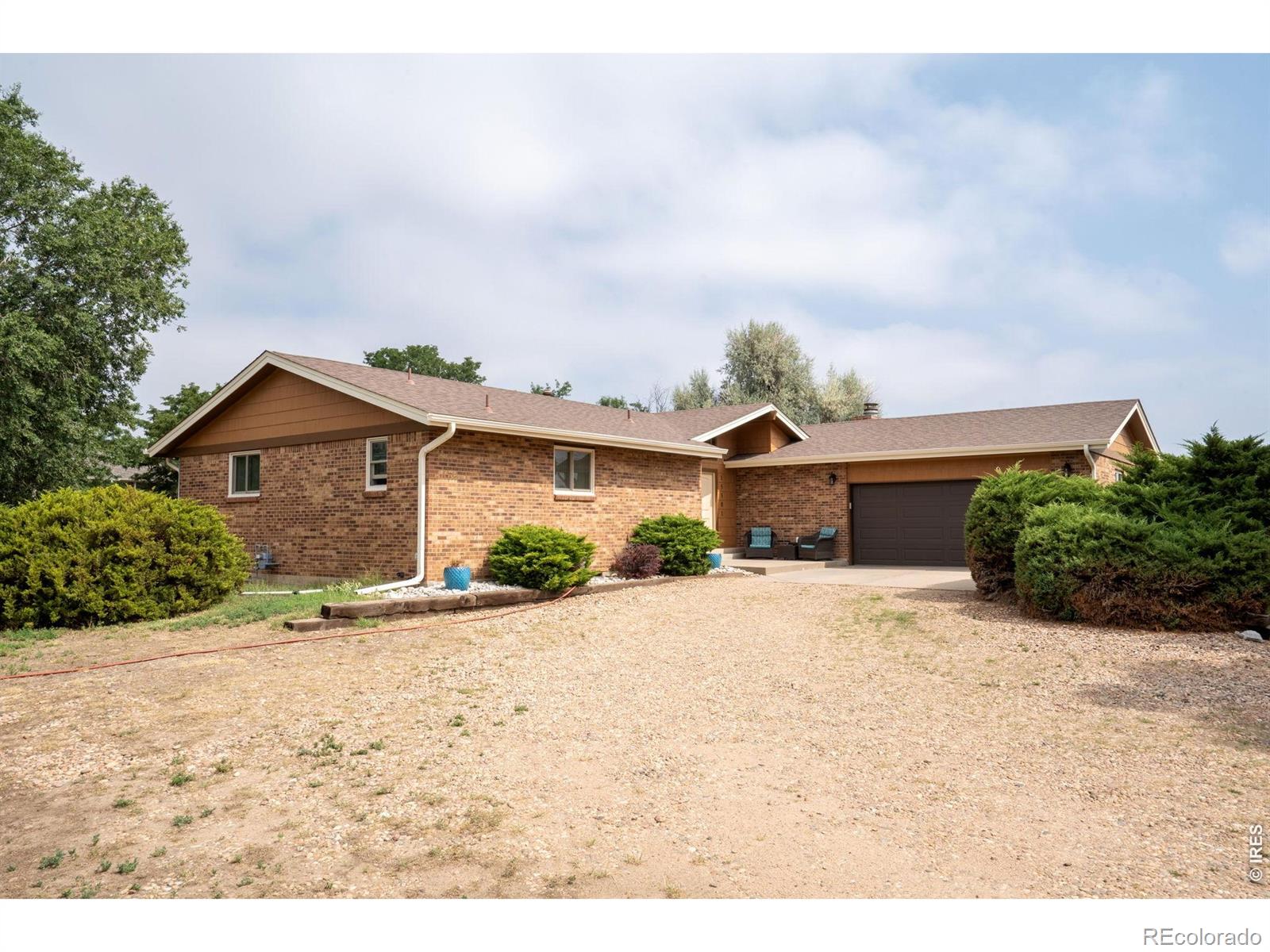 15501 Hilltop Drive