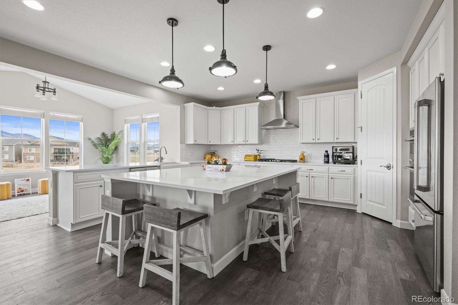 9021 Swan River Street, Littleton, CO, 80125 1 9021 Swan River Street