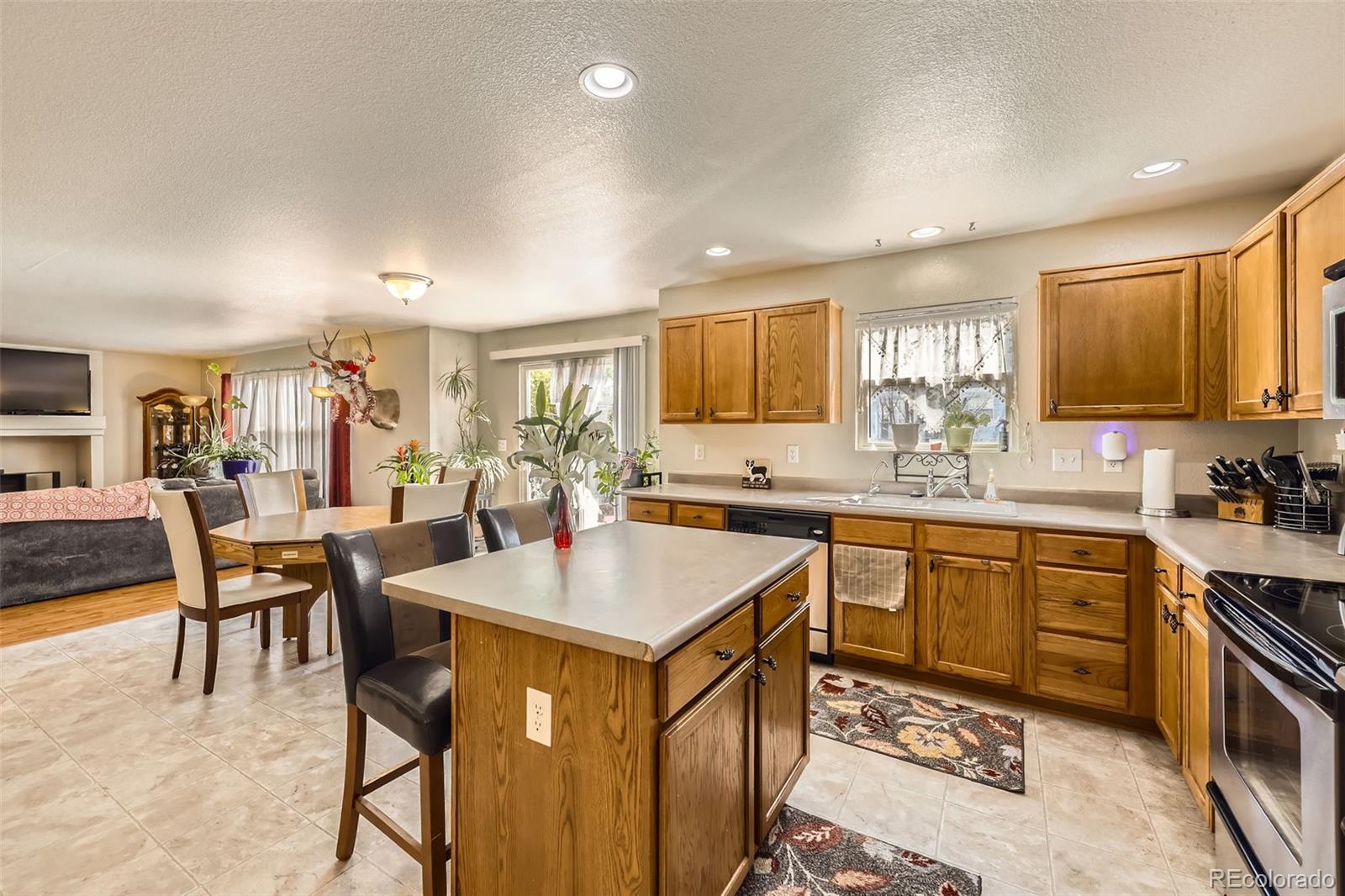 10168 Granby, Commerce City, CO, 80022 4 10168 Granby
