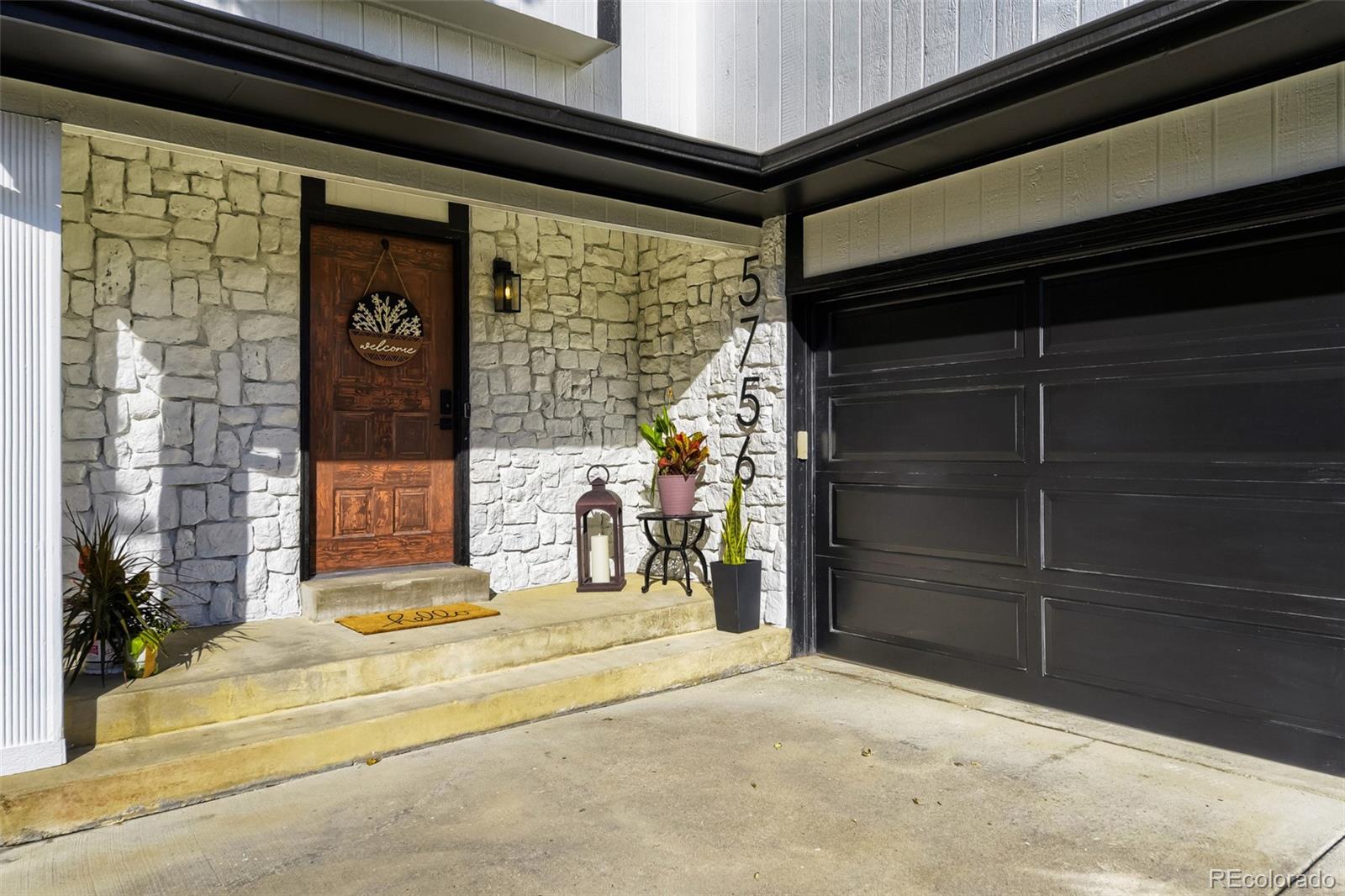 5756 S Lansing Court