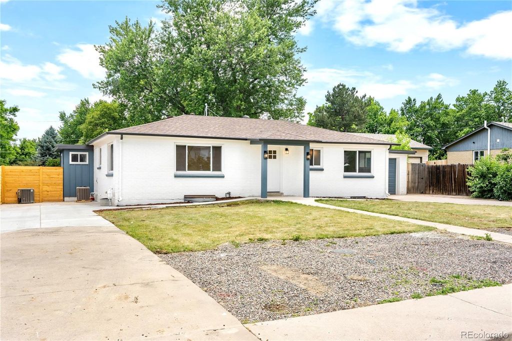 Photo of 6500 W 32nd Avenue, Wheat Ridge, CO 80033 (MLS # 8436885)