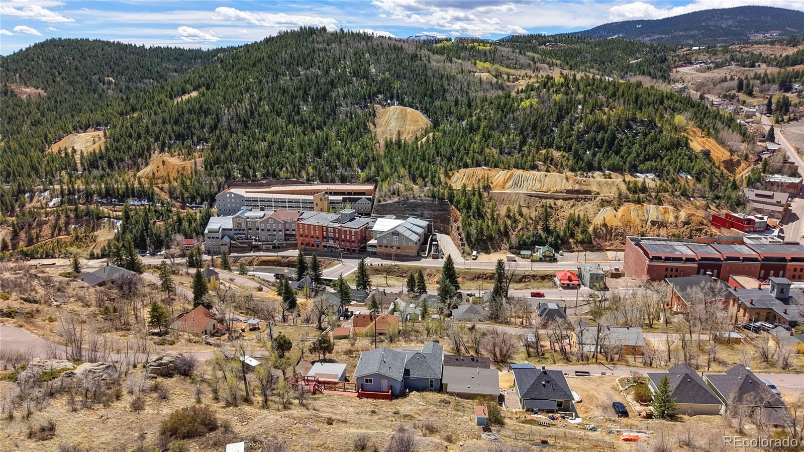 324 E 4th High Street