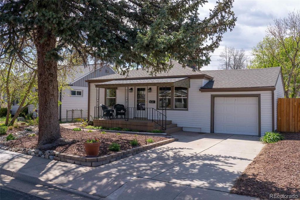 Photo of 4437 S Bannock Street, Englewood, CO 80110 (MLS # 8808952)