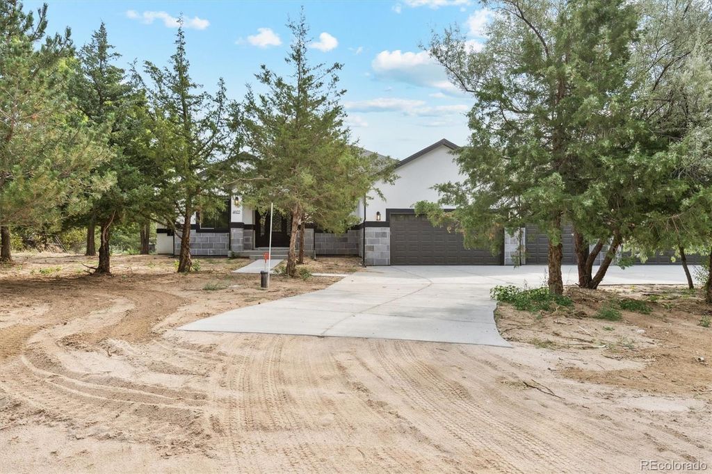 Photo of 4022 Sunrise Lane, Brighton, CO 80603 (MLS # 3517876)