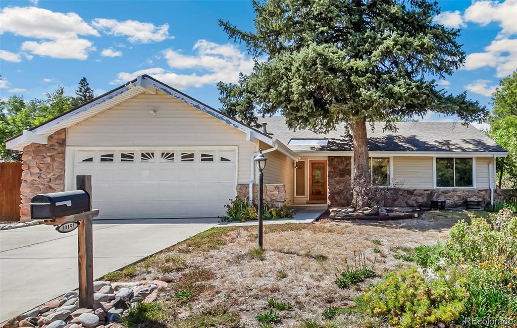 Photo of 10151 Zenobia Circle, Westminster, CO 80031 (MLS # 3249145)