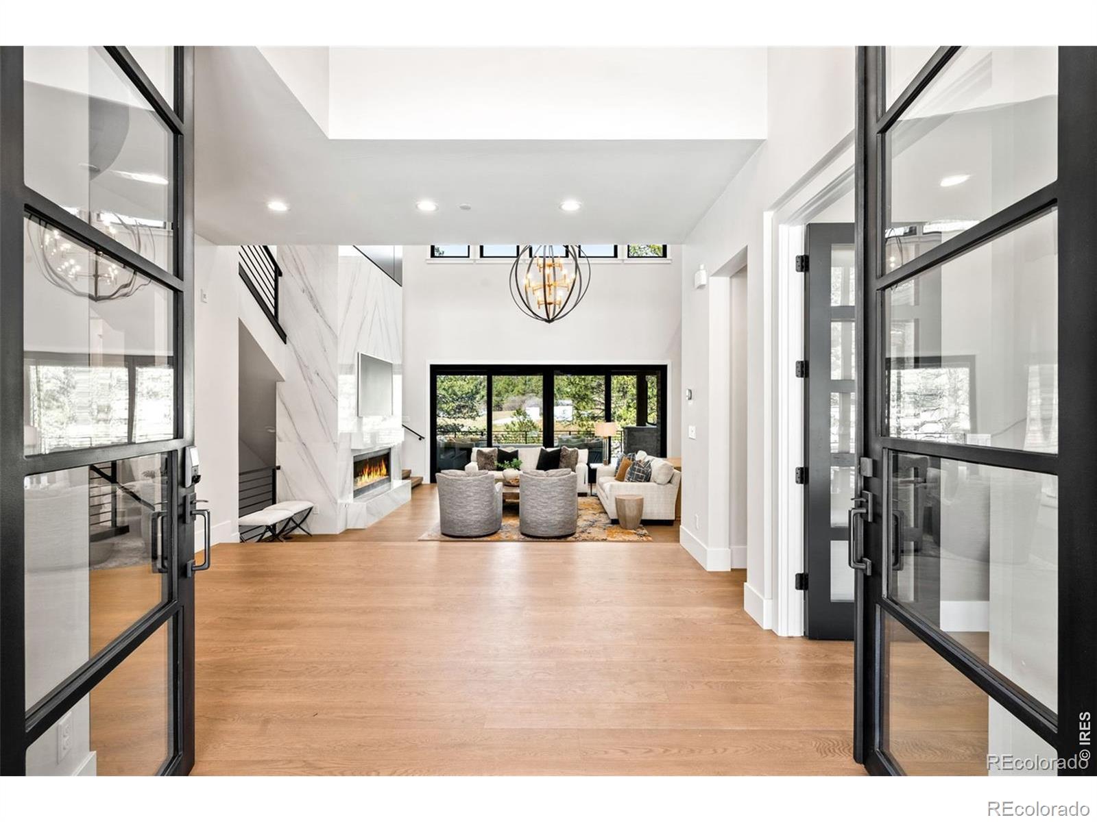 1151 Country Club Parkway
