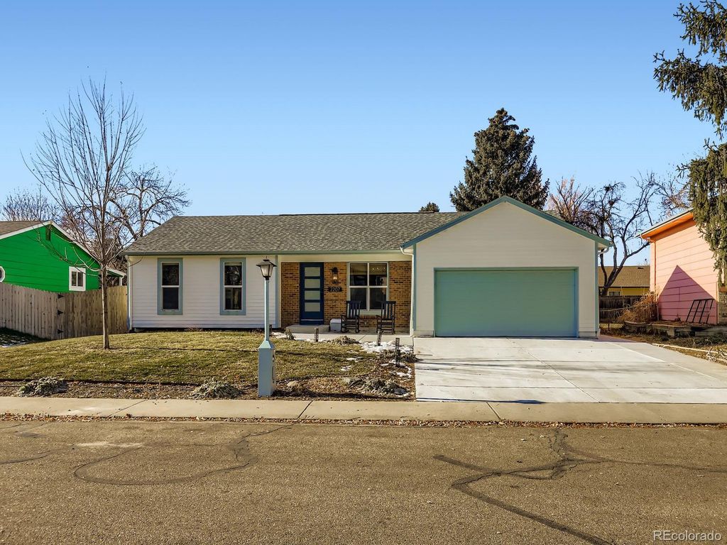 Photo of 2207 Bowen Street, Longmont, CO 80501 (MLS # 5007240)