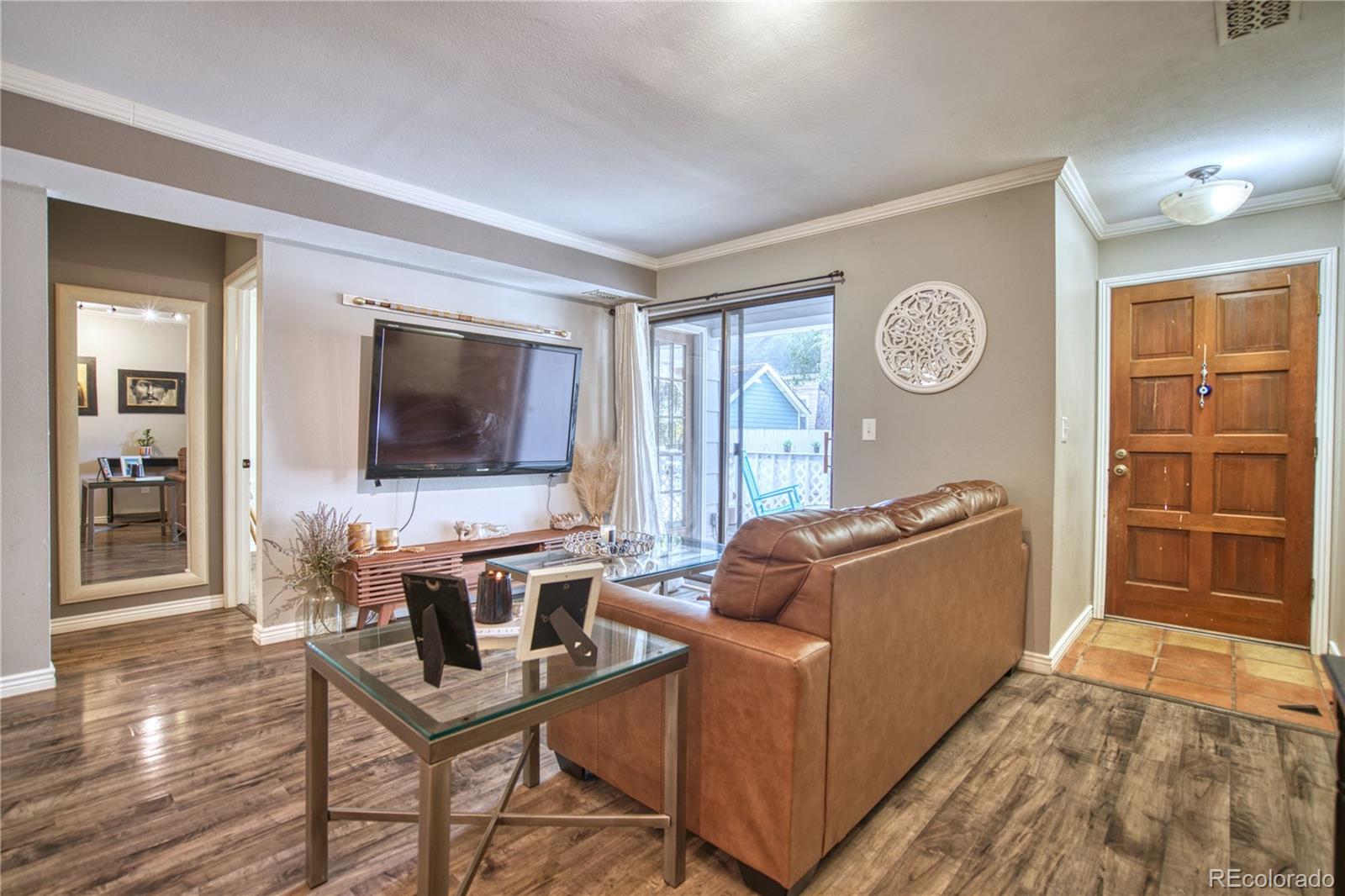348 Collyer Street 105, Longmont, CO, 80501 2 348 Collyer Street 105