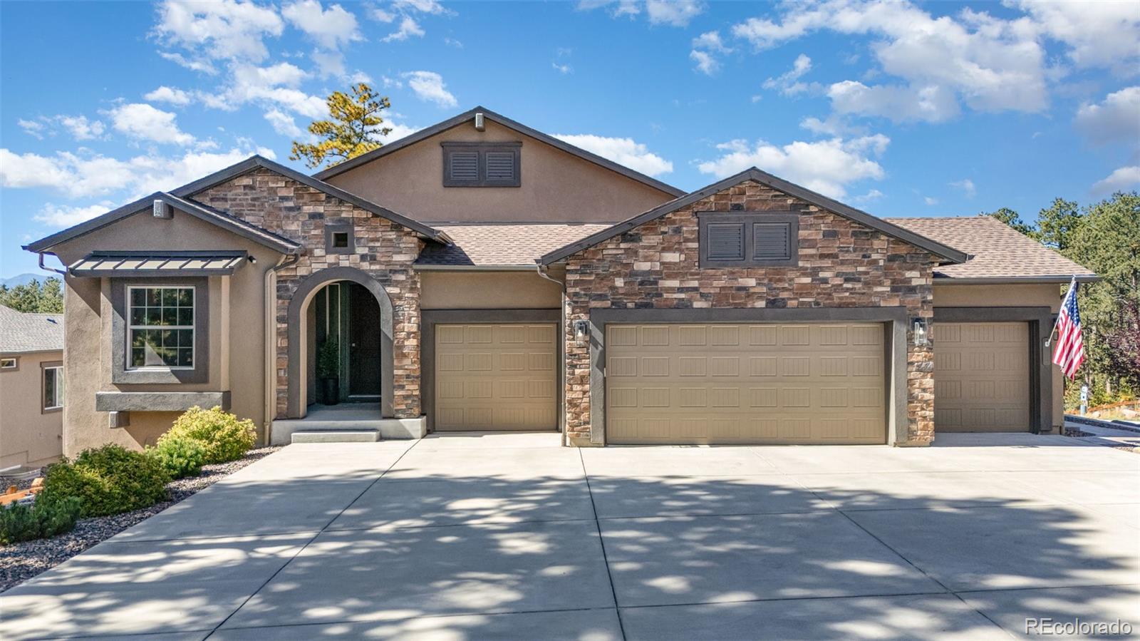 842 Tree Bark Terrace