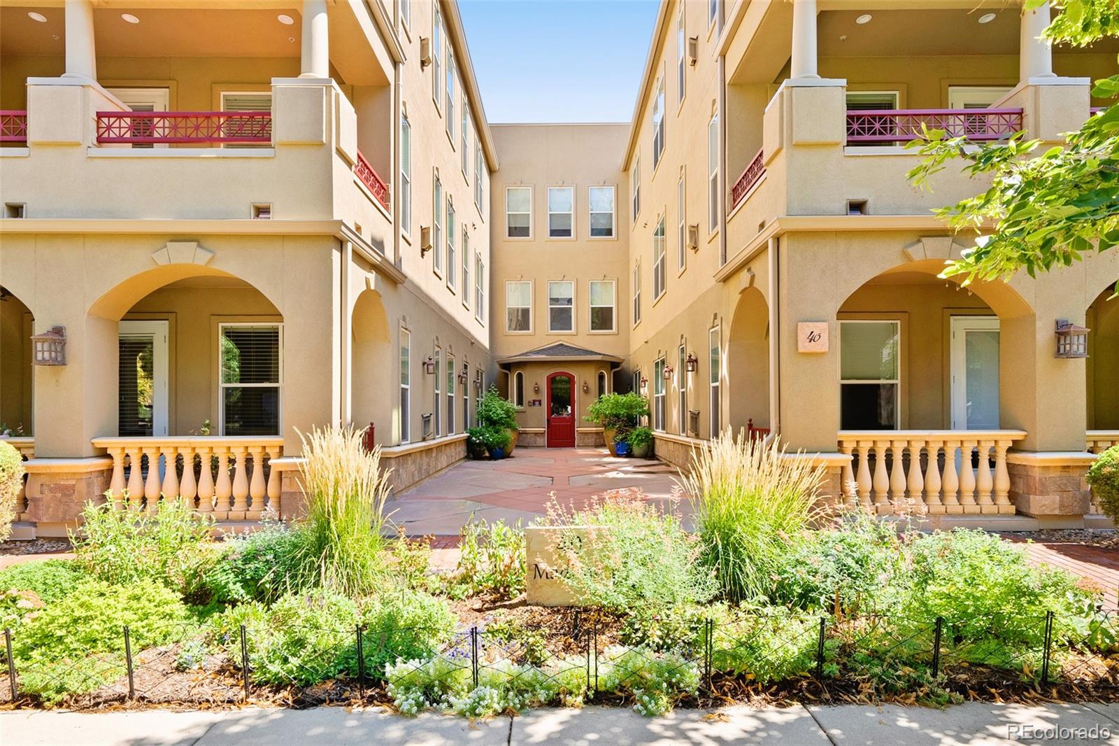 40 Madison Street 208