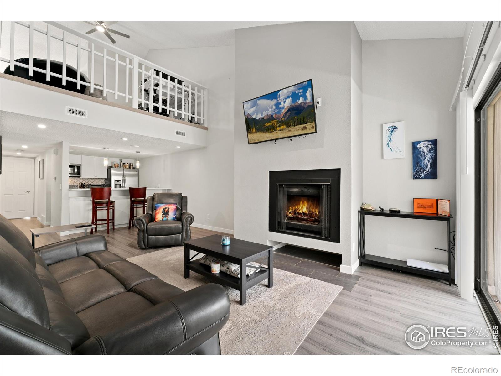1160 S Monaco Parkway 6
