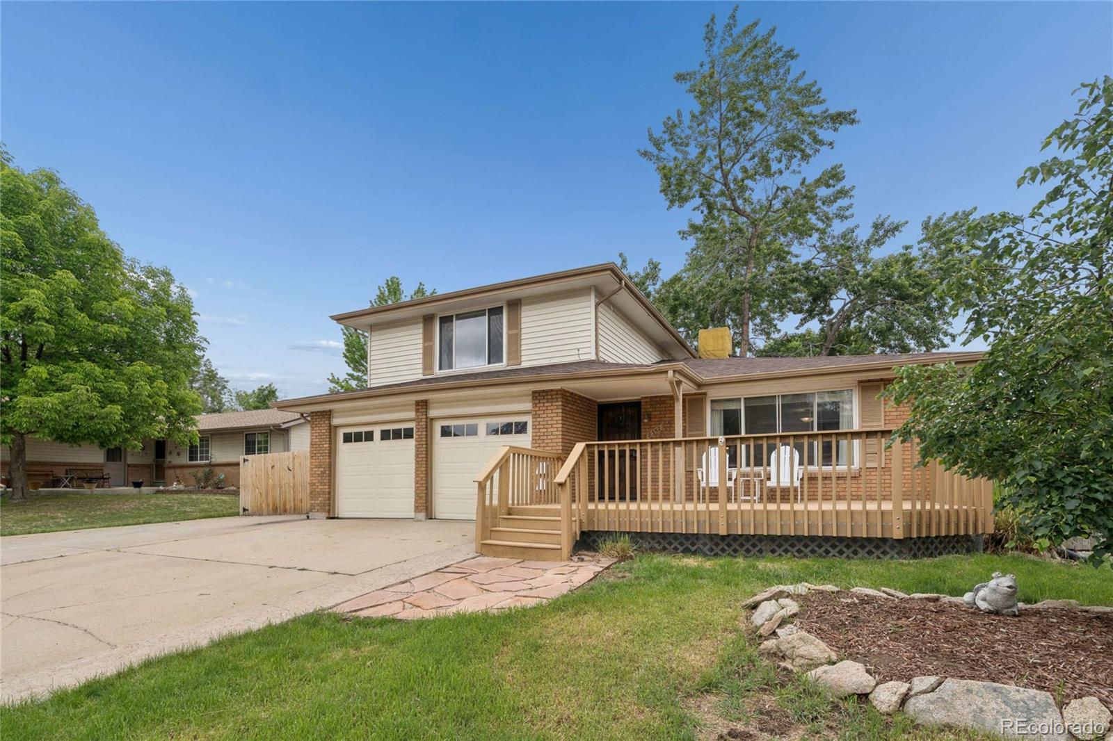 8352 Yarrow Court