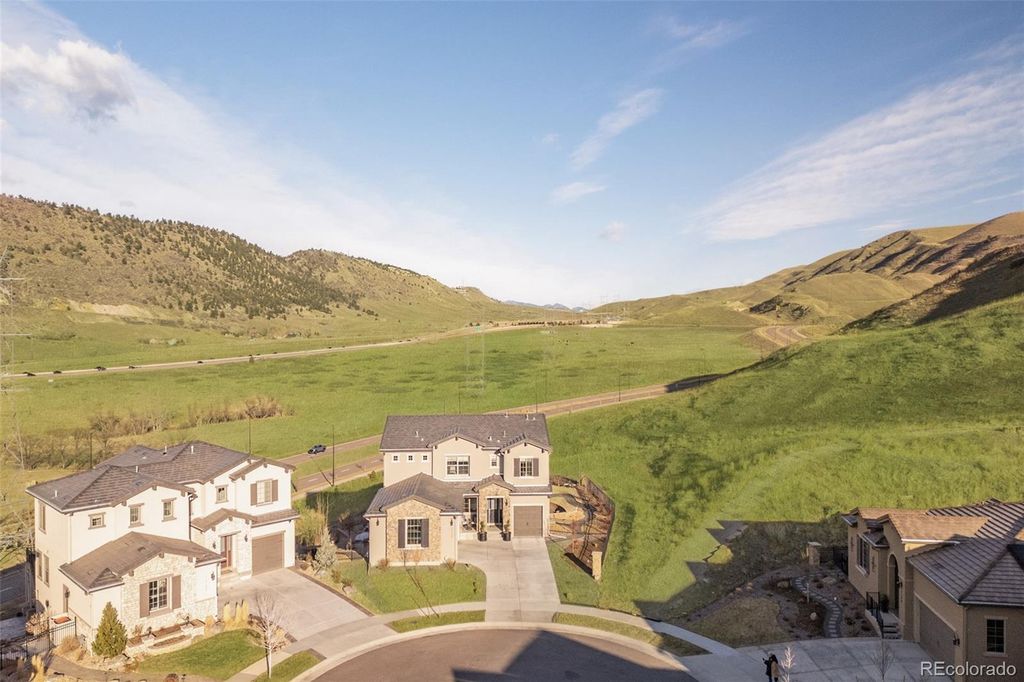 Photo of 2105 S Poppy Street, Lakewood, CO 80228 (MLS # 6110054)