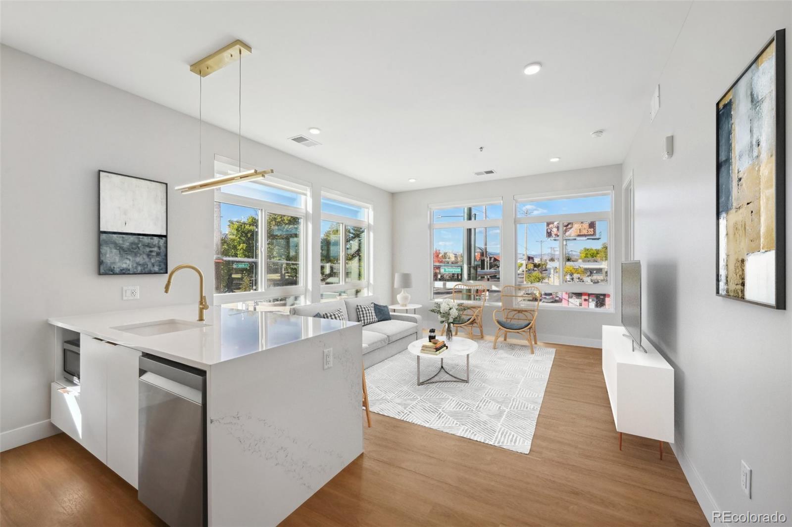 4345 W 38th 207