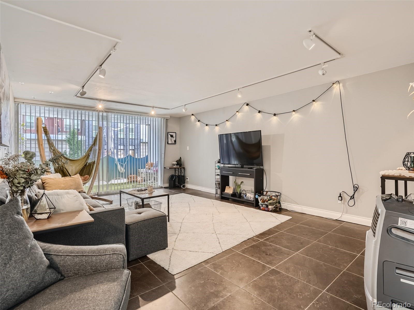 1155 N Ash Street 202