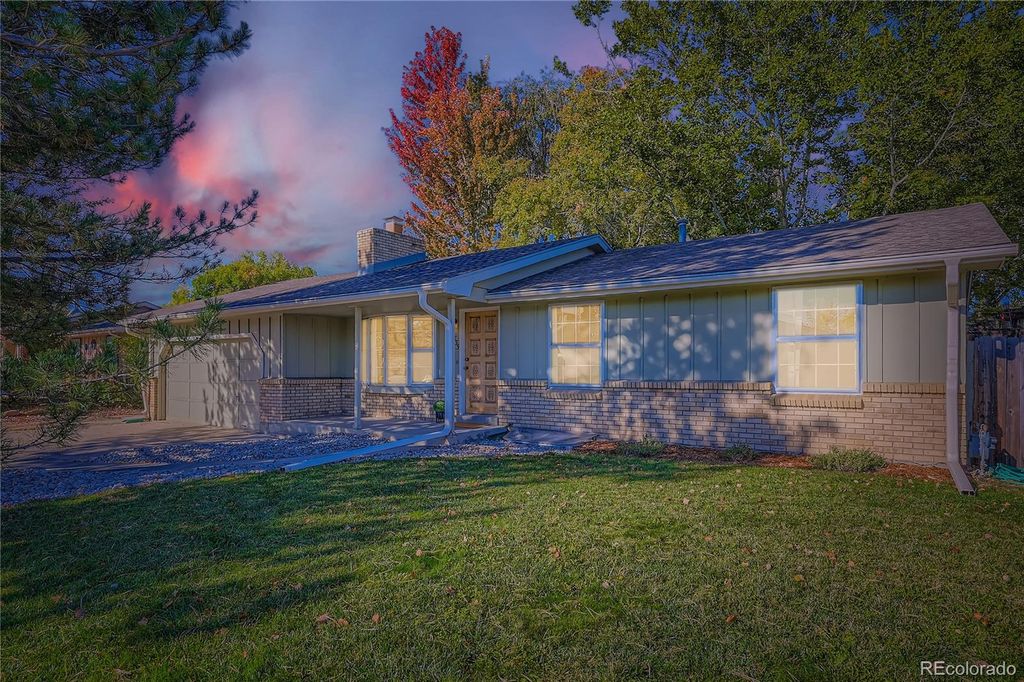 Photo of 1835 Cambridge Drive, Longmont, CO 80503 (MLS # 5892283)