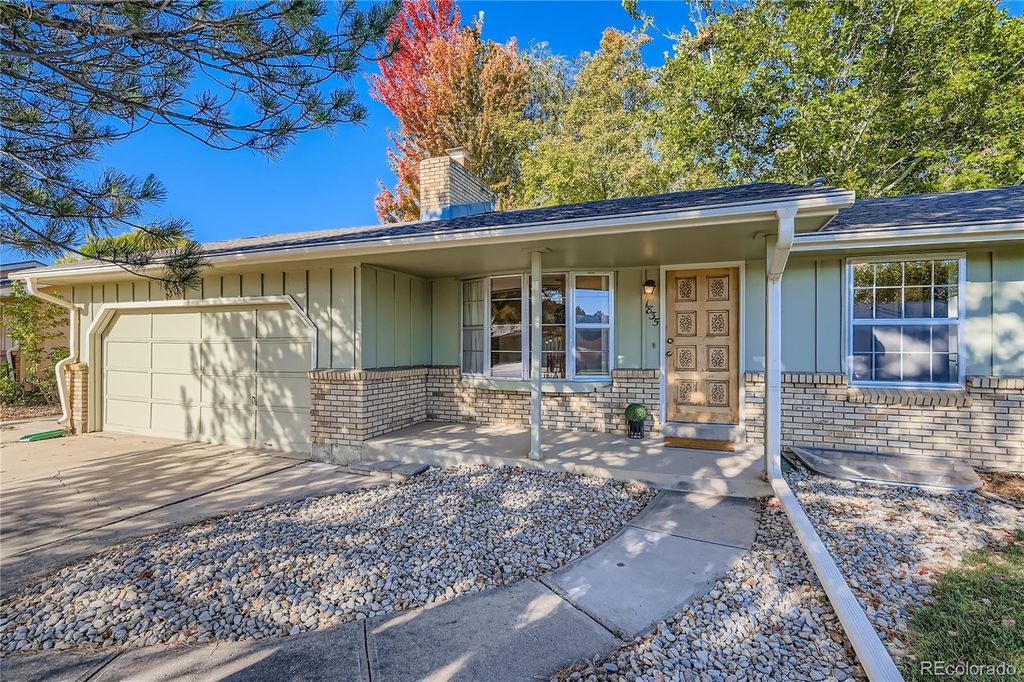 Photo of 1835 Cambridge Drive, Longmont, CO 80503 (MLS # 5892283)