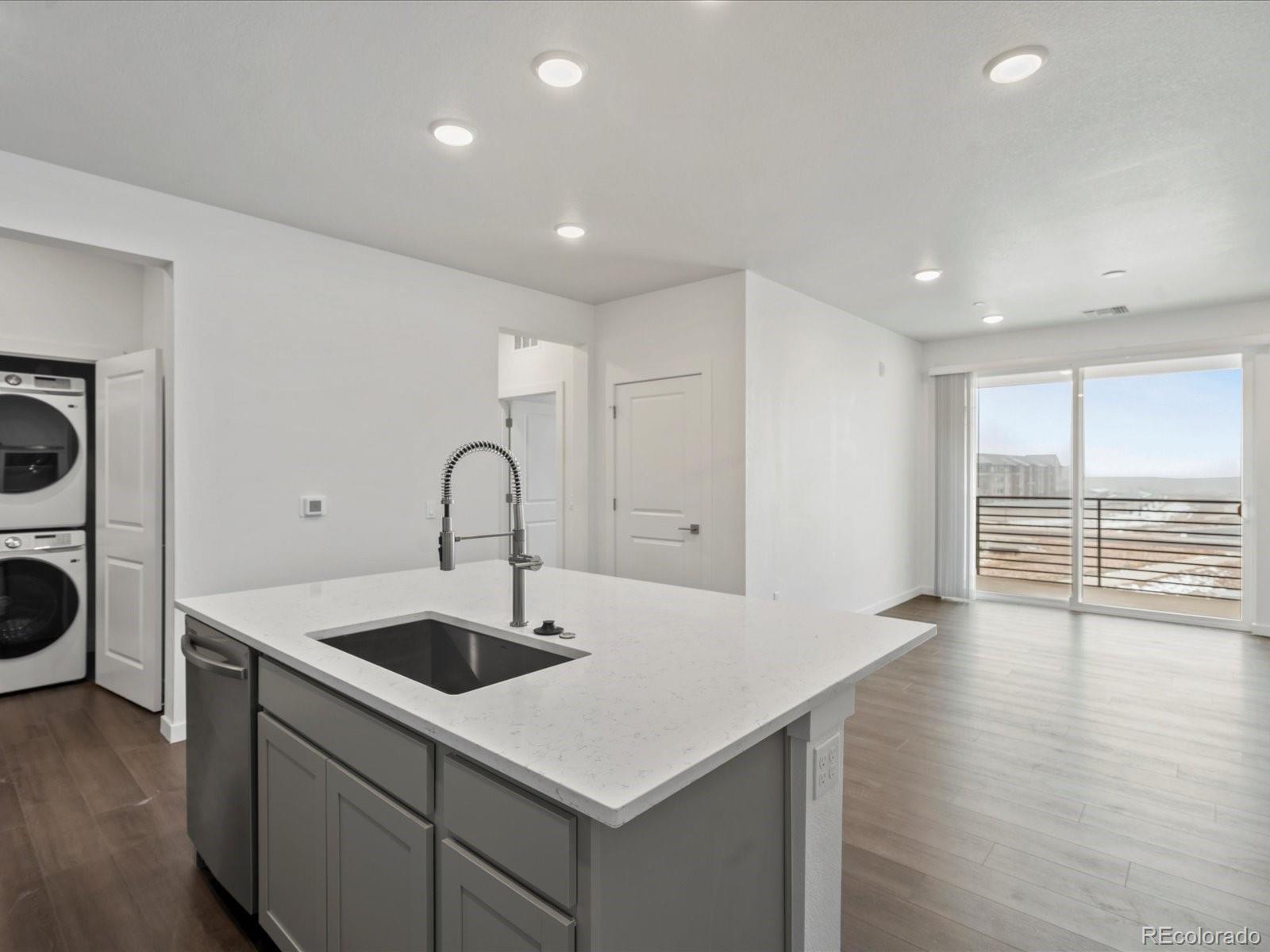 6153 N Ceylon Street 304