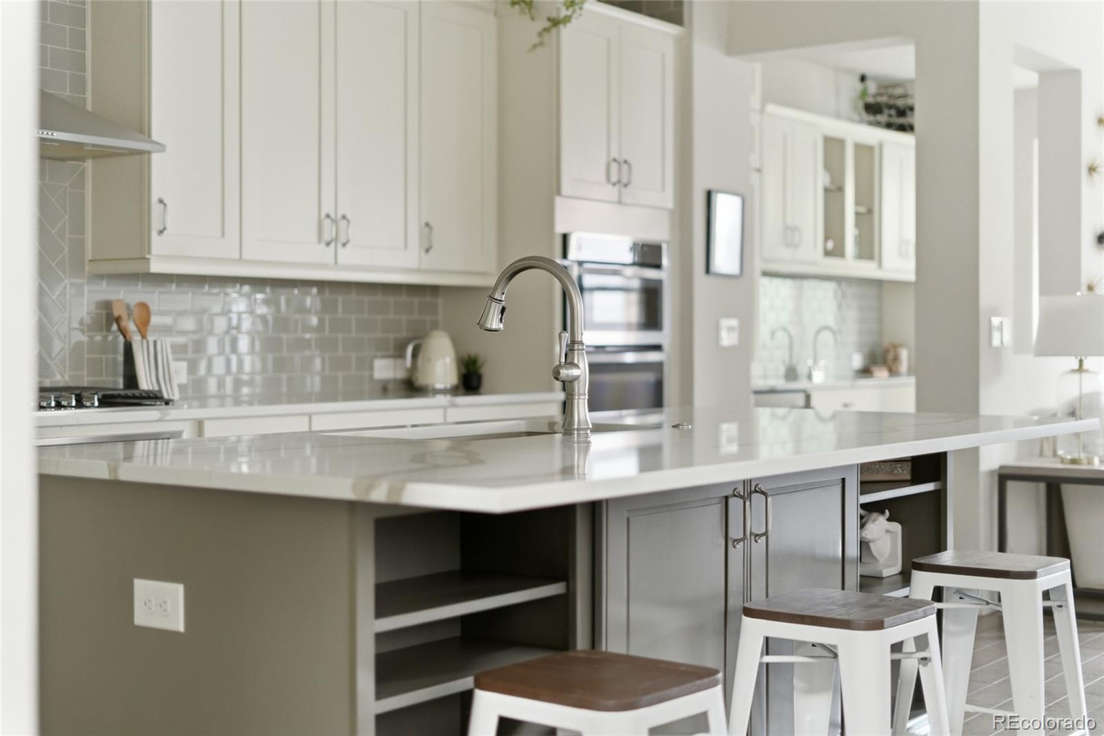 1156 S Lincoln Street