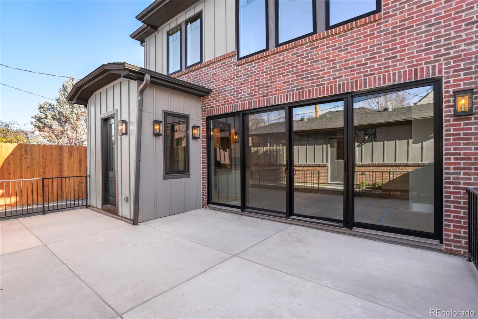 735 S Gaylord Street