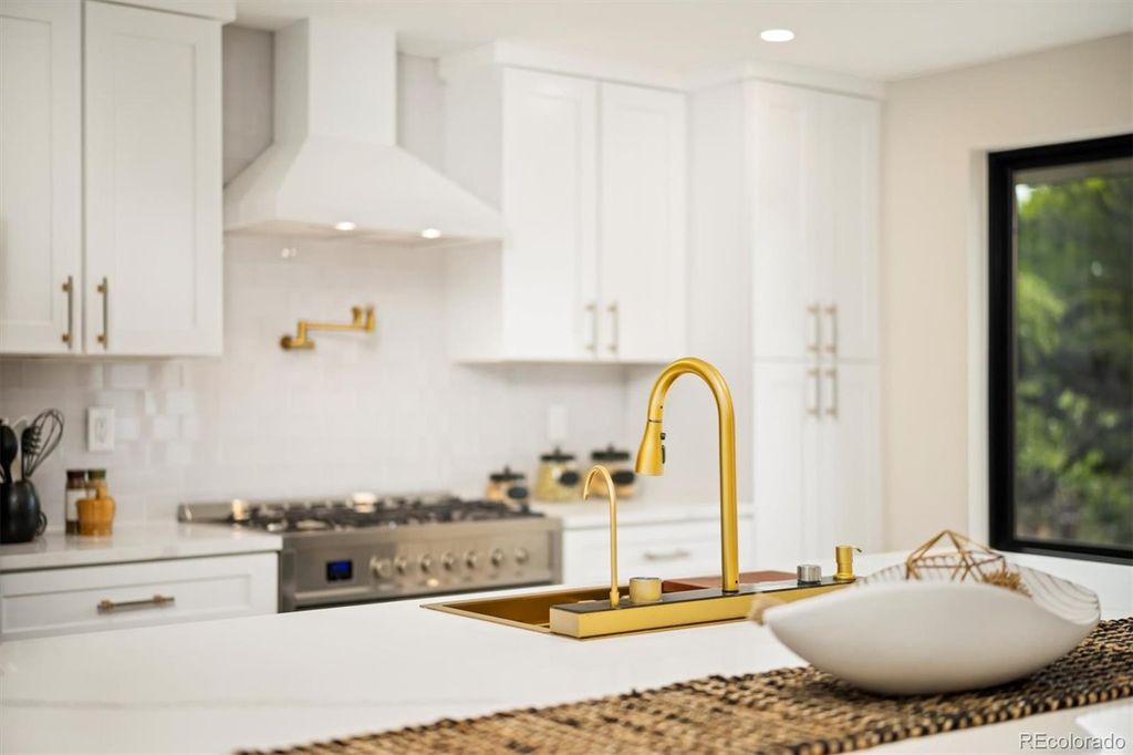 Photo of 4656 Tanglewood Trail, Boulder, CO 80301 (MLS # 9257626)