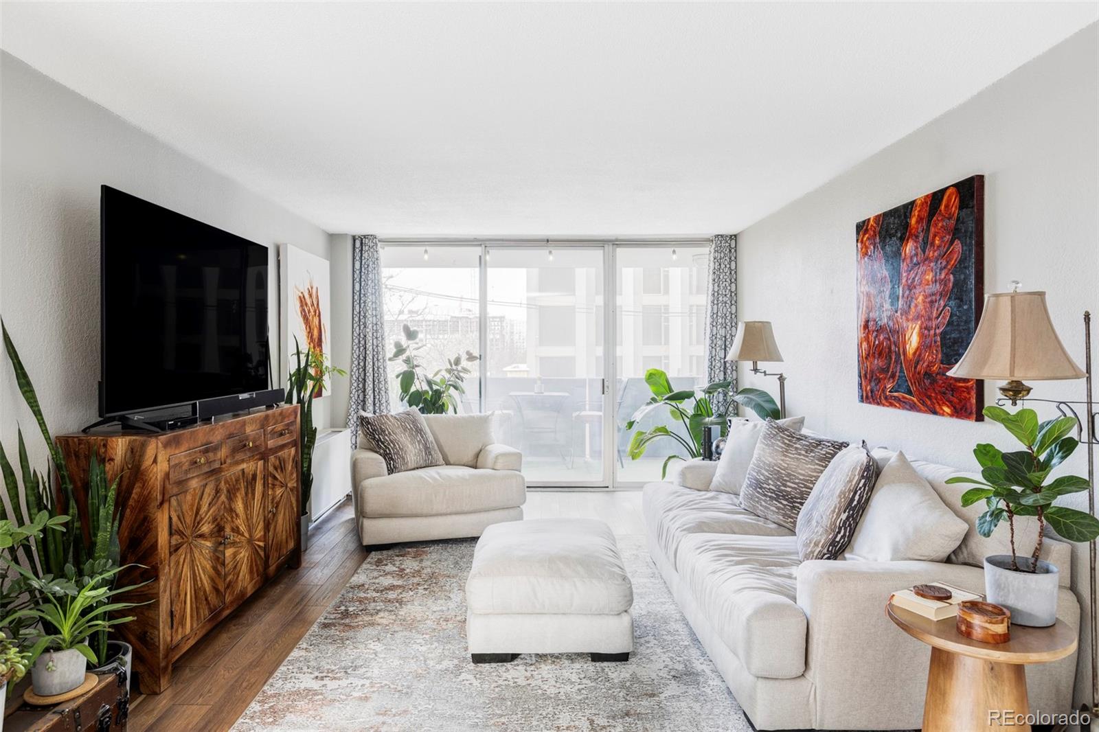 909 N Logan Street 3A, Denver, CO, 80203 4 909 N Logan Street 3A