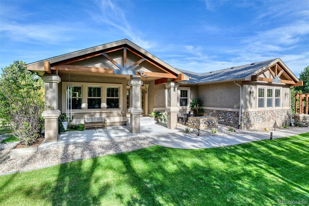 Photo of 1063 Greenland Forest Drive, Monument, CO 80132 (MLS # 4404941)
