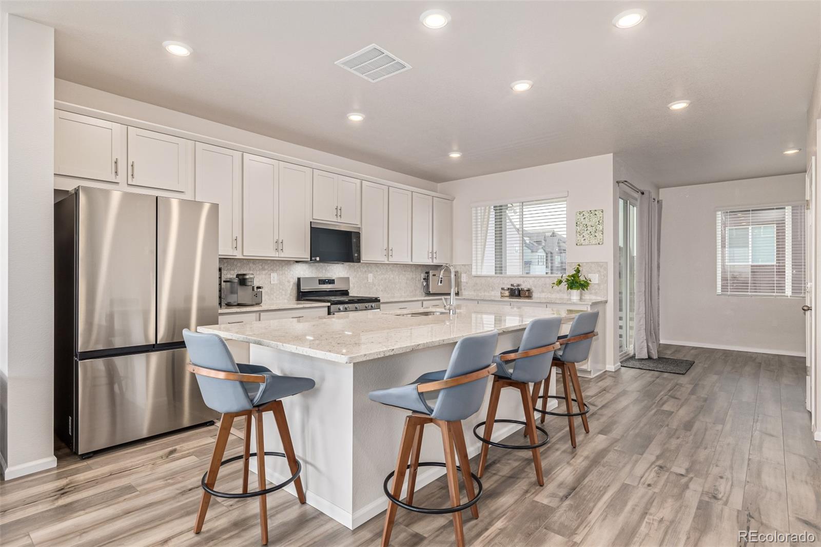 16586 Shoshone Place