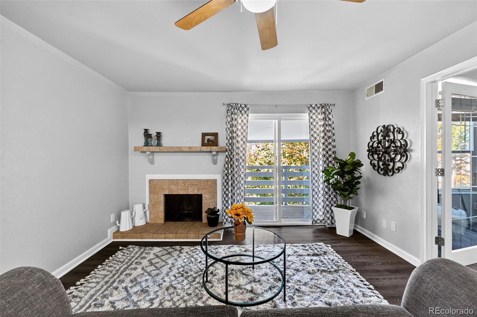 7665 E Eastman Avenue 301A