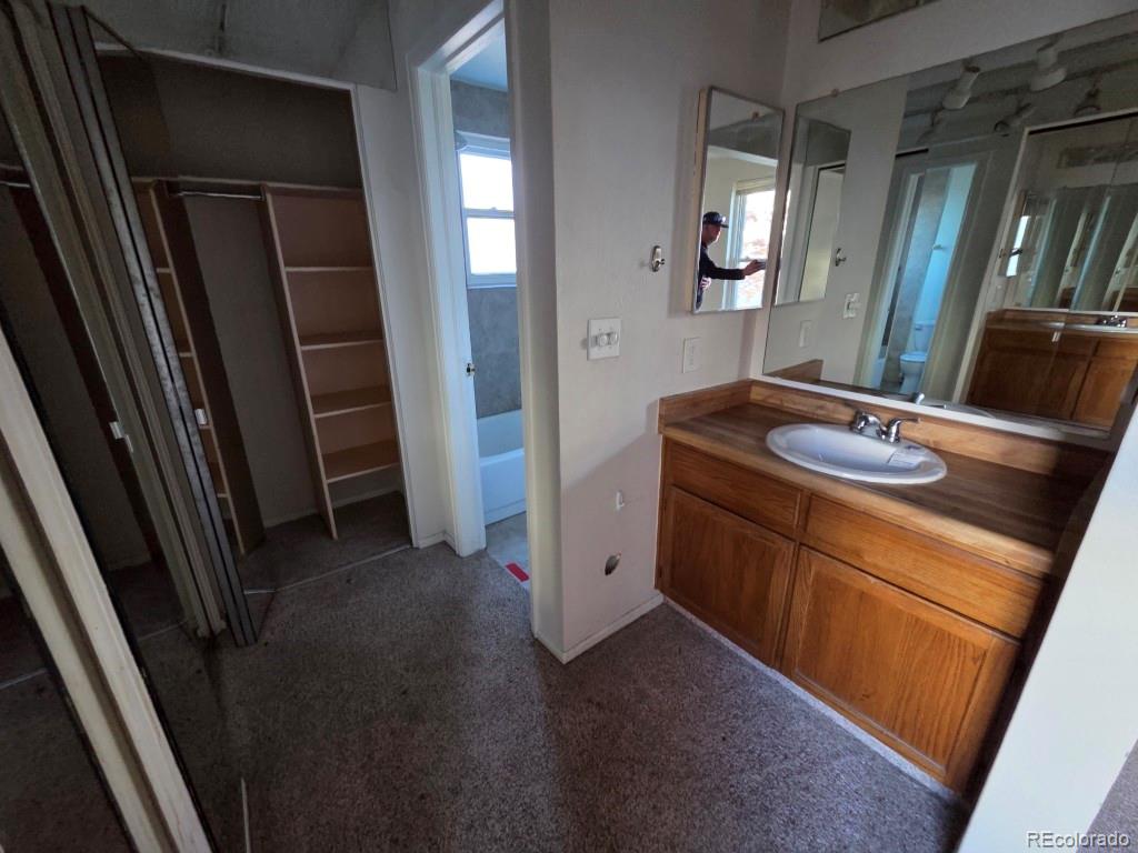 6755 S Field Street 618