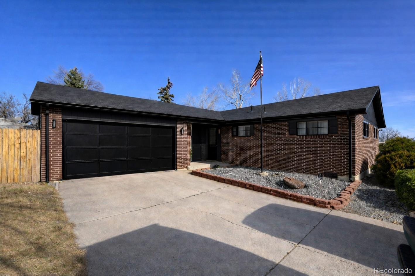 727 Niver Avenue