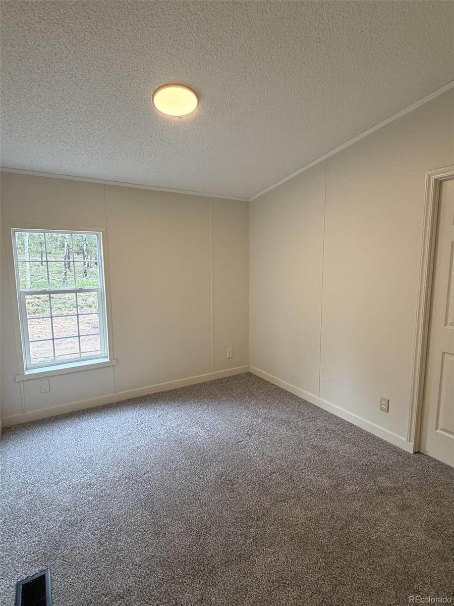 580 Forest Drive