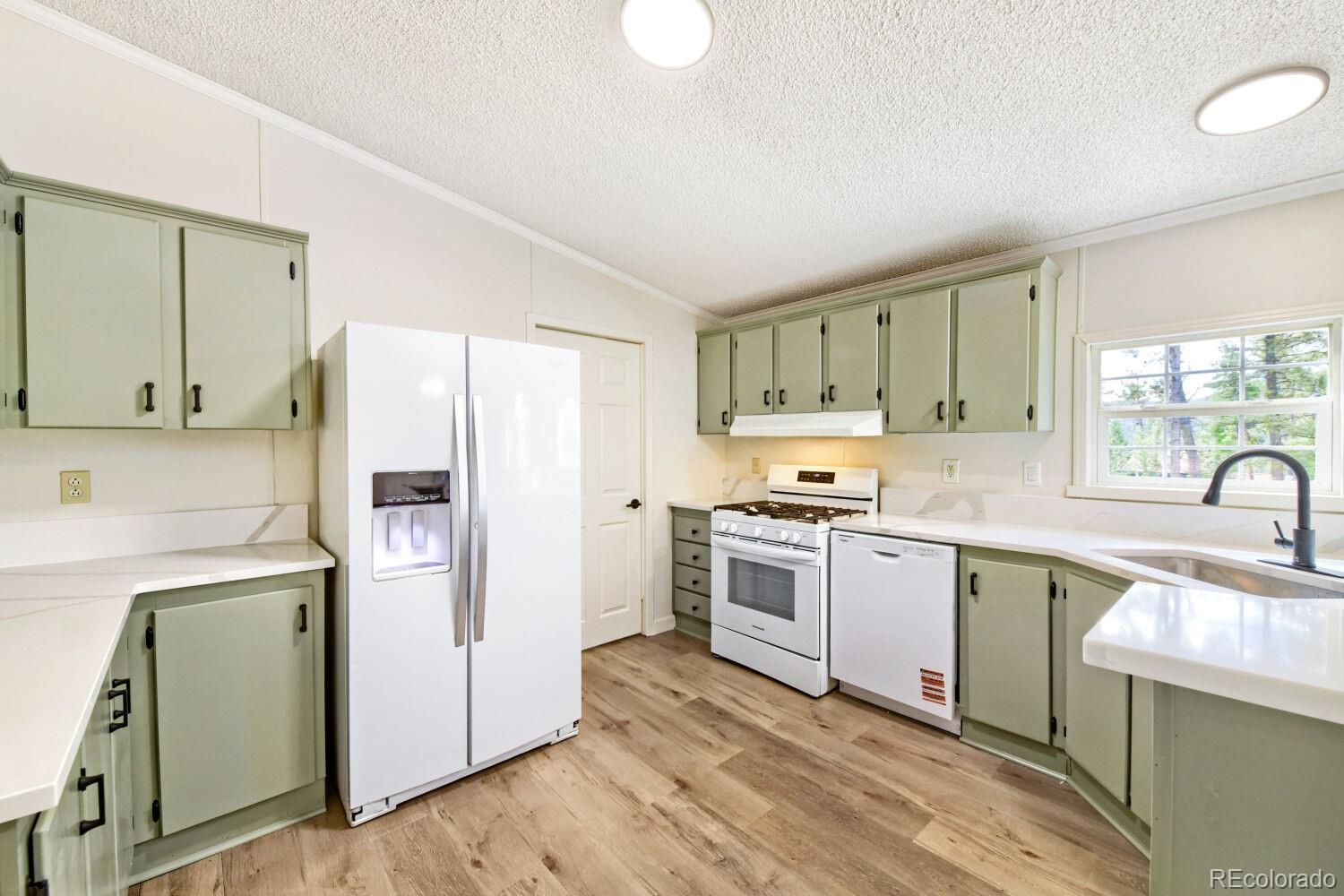 580 Forest Drive