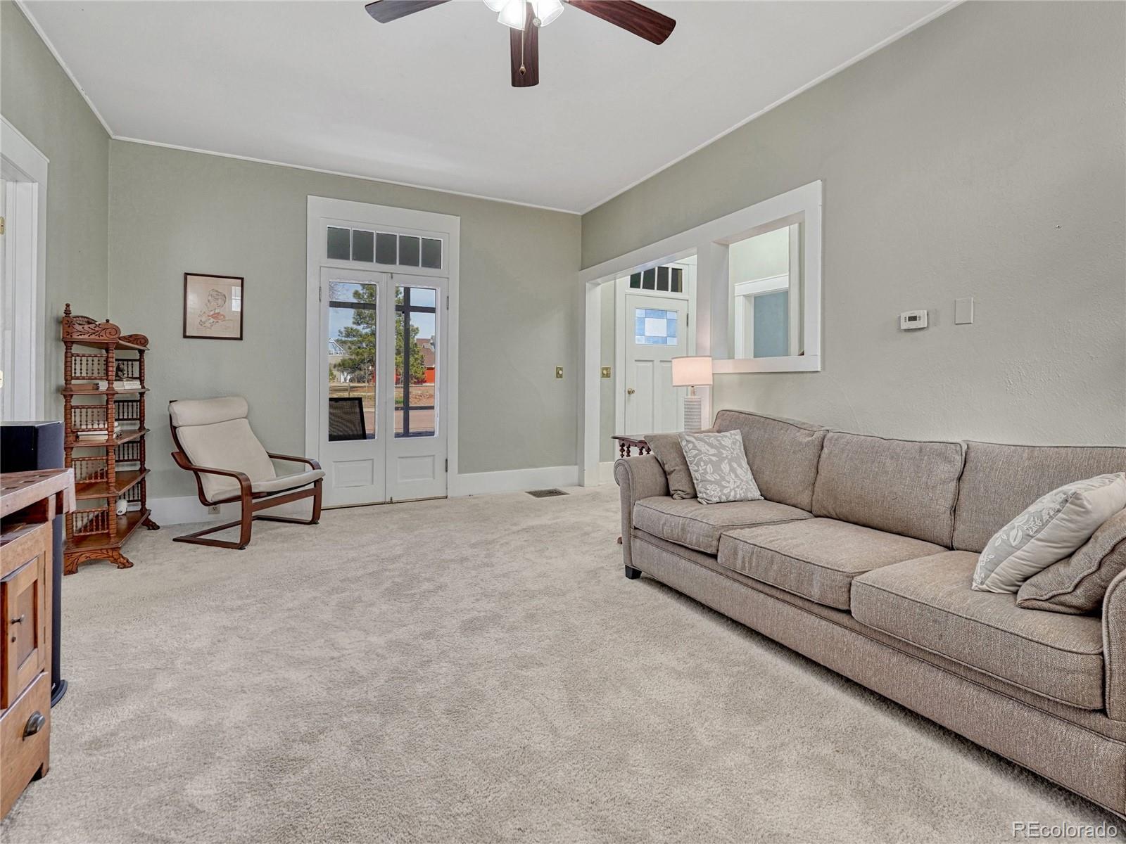 517 E San Miguel Street